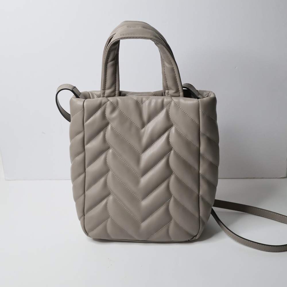 Simply Vera Wang Taupe Chevron Quilted Puffer Crossbody Tote Bag NWOT Minimalist